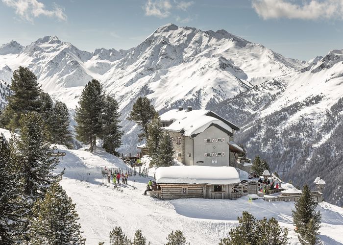 Skifahren Hochoetz und Kühtai wohnen im Hotel Schlössl Ötztal